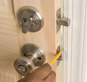 community Locksmith Store Huffman, TX 281-815-2978 - unlock-door